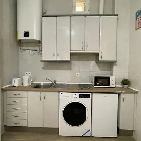 Beautiful Apartament In Lavapies For 3 Pax - 011-3